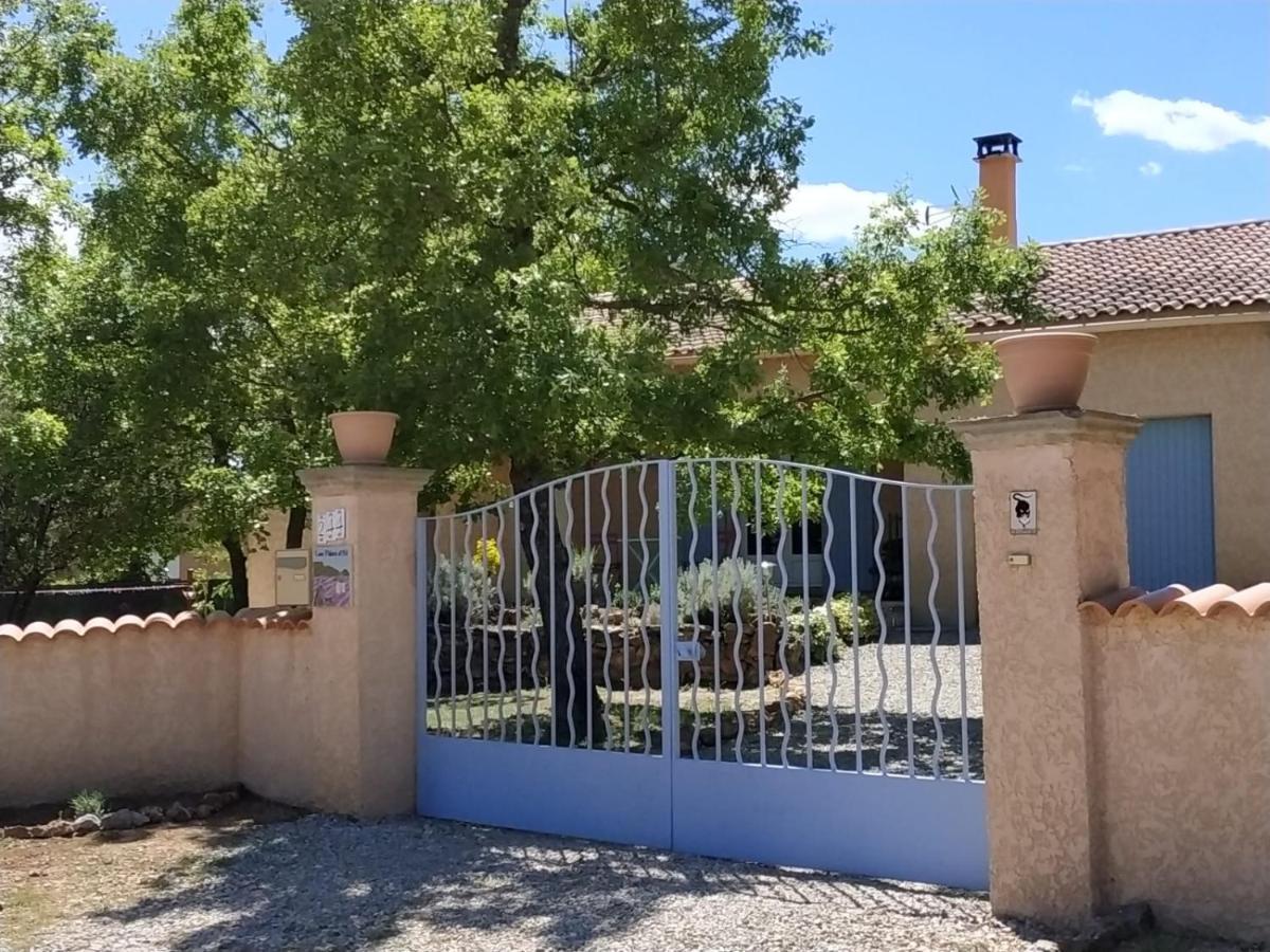Lou Pebre D'Ai Bed & Breakfast Regusse Bagian luar foto