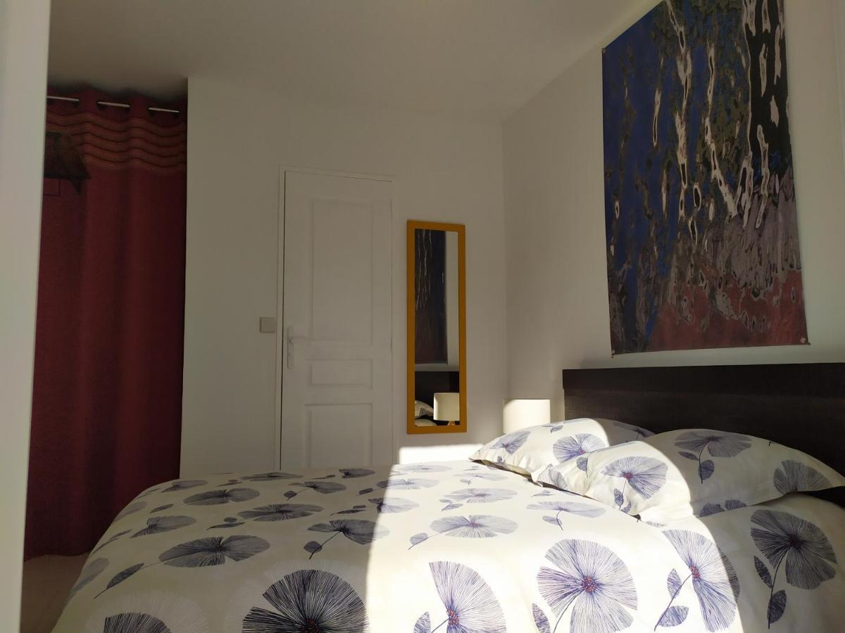 Lou Pebre D'Ai Bed & Breakfast Regusse Bagian luar foto